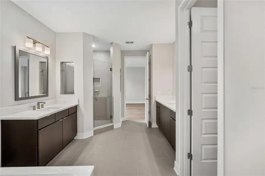 Furnished interior view inside a new home in , Tampa (Image 8).
