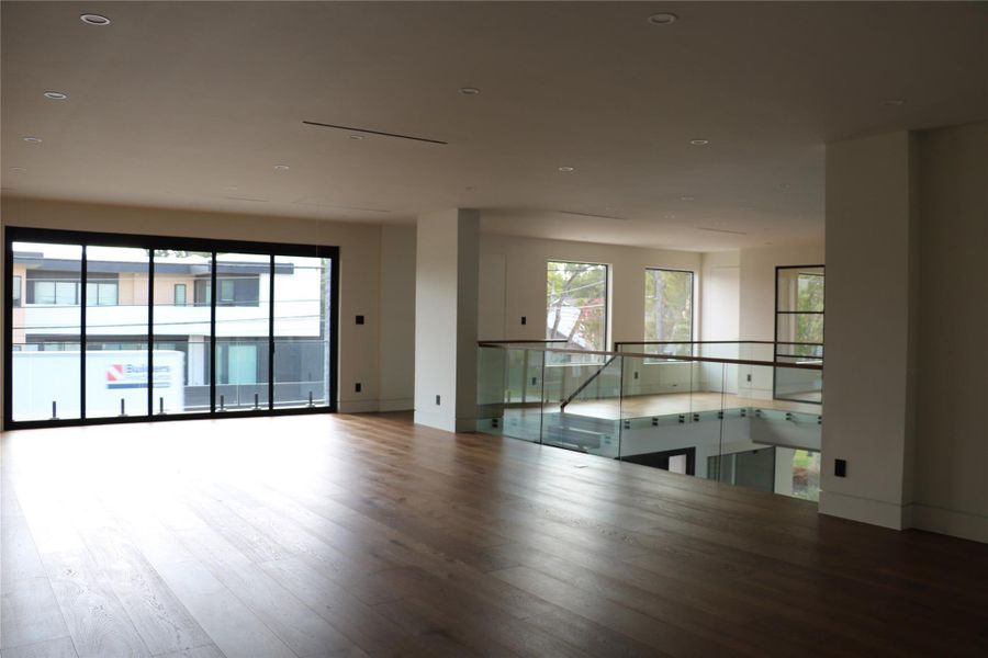 Living room/game room