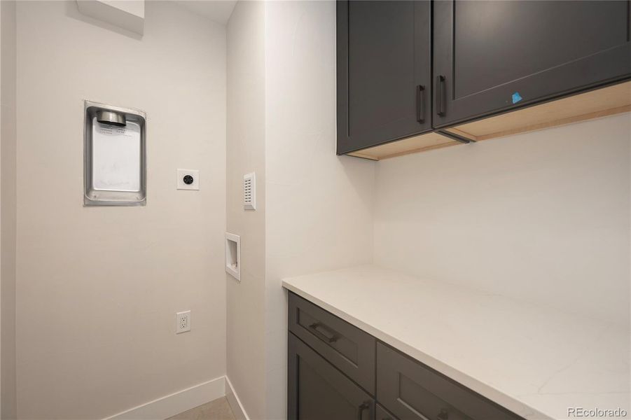 DIFFERENT UNIT // SAME FLOOR PLAN