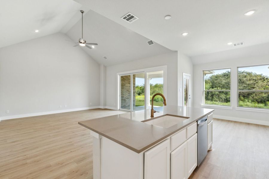 Image 31 of a home in Ellis Ranch Estates. Image 31 of a home in Ellis Ranch Estates.