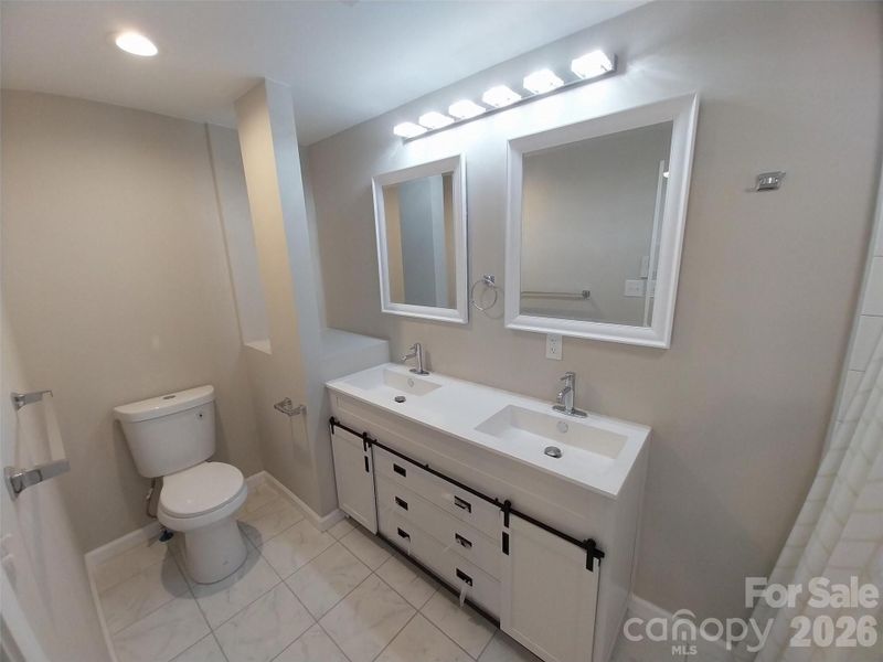 Furnished interior view inside a new home in , Maiden (Image 8).