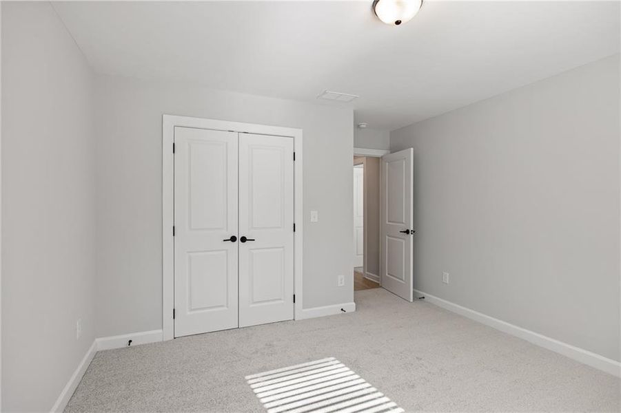 Spacious, unfurnished interior of a new home in Oak Valley Estates, Marietta (Image 56).