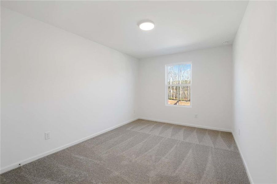 Spacious, unfurnished interior of a new home in The Pointe at Heron Bay, Locust Grove (Image 37).