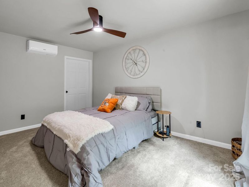 257 Roadrunner Circle Lake Lure NC 28746-25 257 Roadrunner Circle Lake Lure NC 28746-25