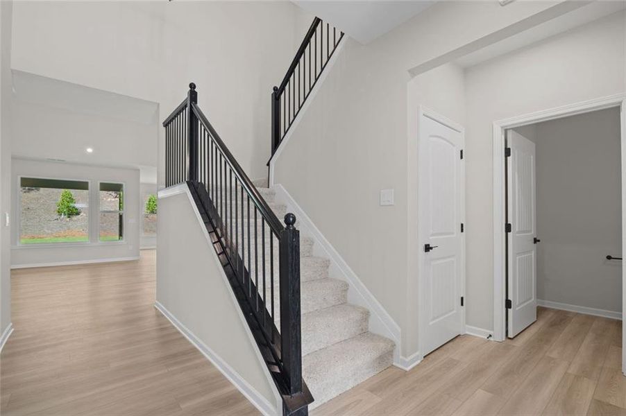 Spacious, unfurnished interior of a new home in Easton Park, Dallas (Image 25).