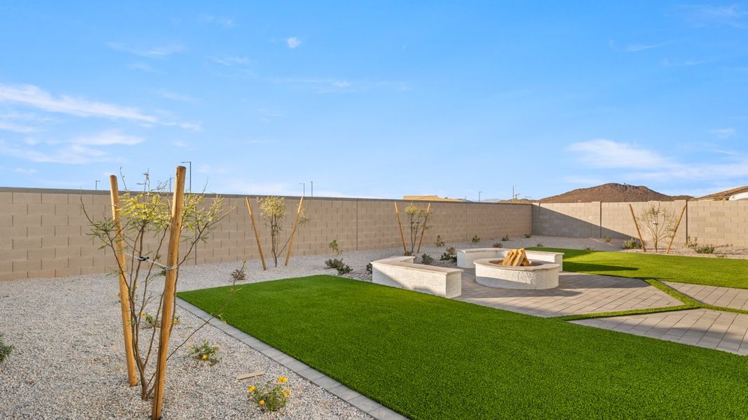 Exterior details and patio area of a home in Mason Ranch, Surprise (Image 26).