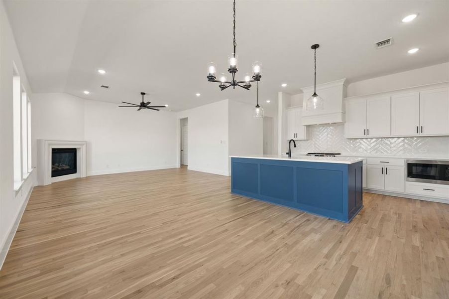 Spacious, unfurnished interior of a new home in Rocky Top Ranch, Reno (Image 37).