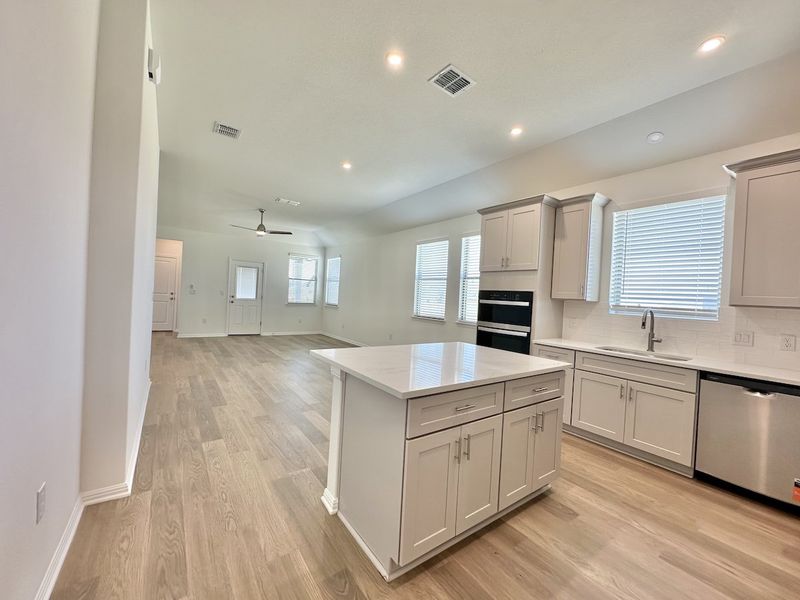 Furnished interior view inside a new home in Porter Country, Buda (Image 4).