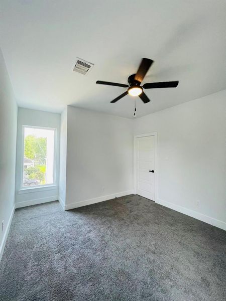 Spacious, unfurnished interior of a new home in , Houston (Image 22).