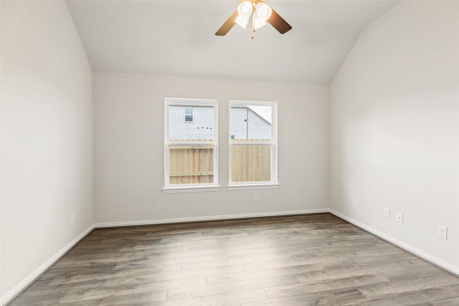 Spacious, unfurnished interior of a new home in Brookewater, Rosenberg (Image 24).