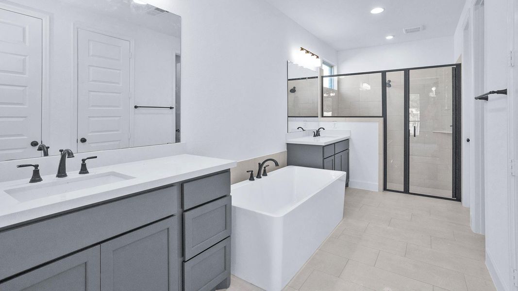 Furnished interior view inside a new home in Artavia 50', Conroe (Image 5).