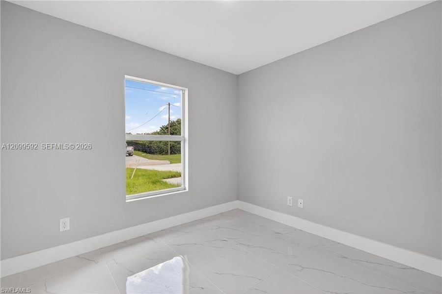 Spacious, unfurnished interior of a new home in , Lehigh Acres (Image 11).