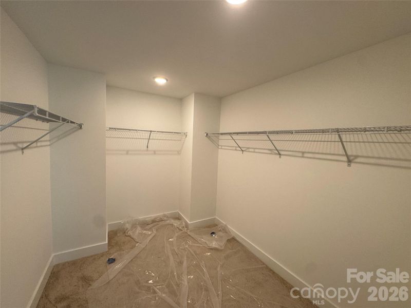 Image 41 of a home in Robinson Oaks.