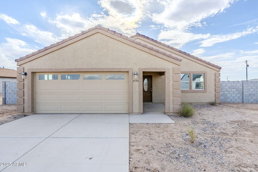 3720 N San Carlos Dr