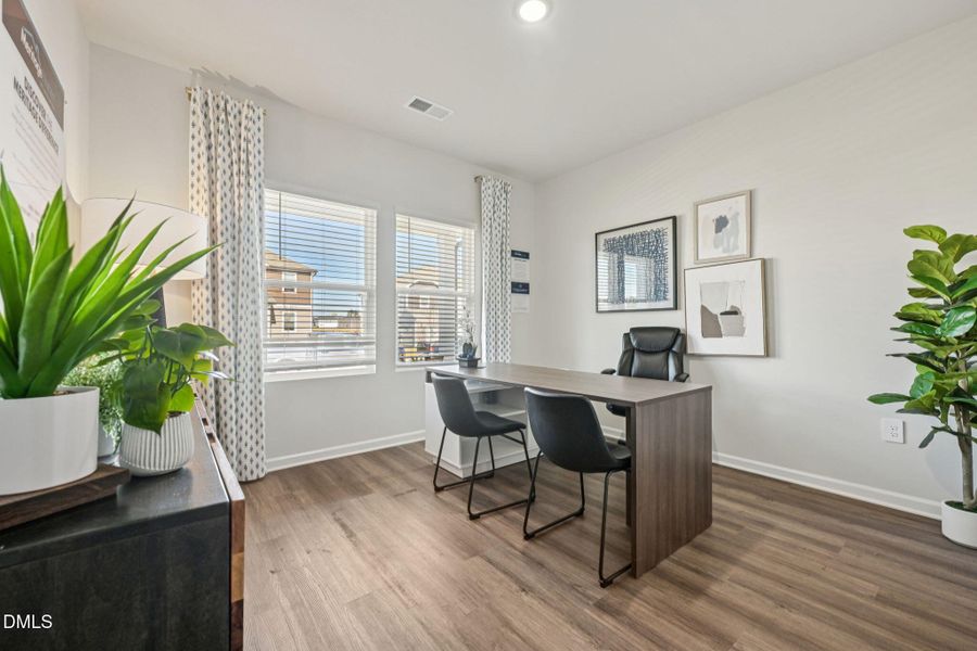 15-web-or-mls-Raleigh - River Glen - 64