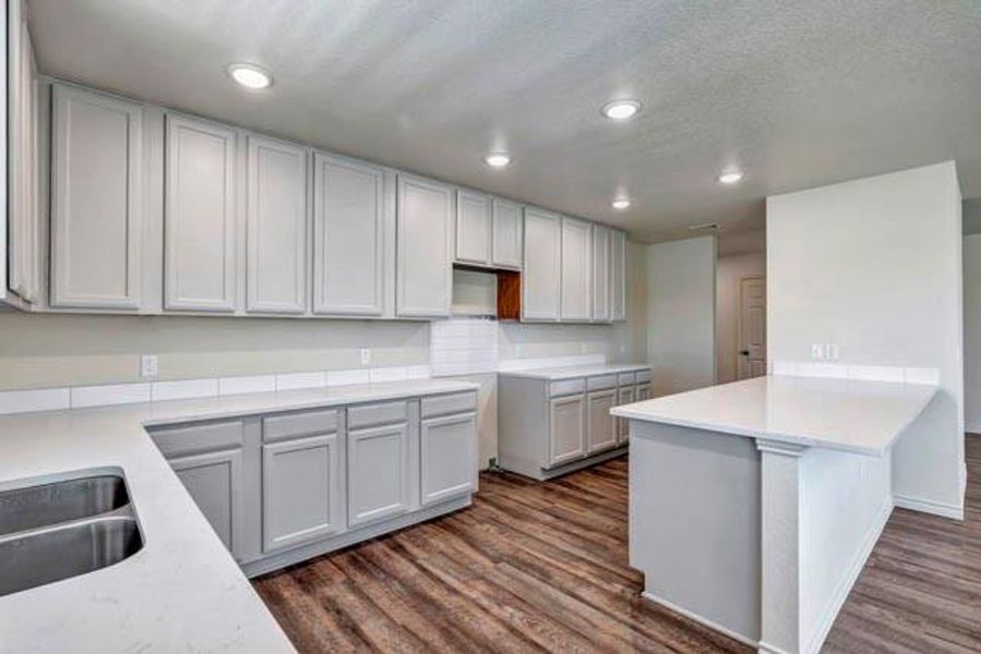 Furnished interior view inside a new home in , Fort Worth (Image 5).