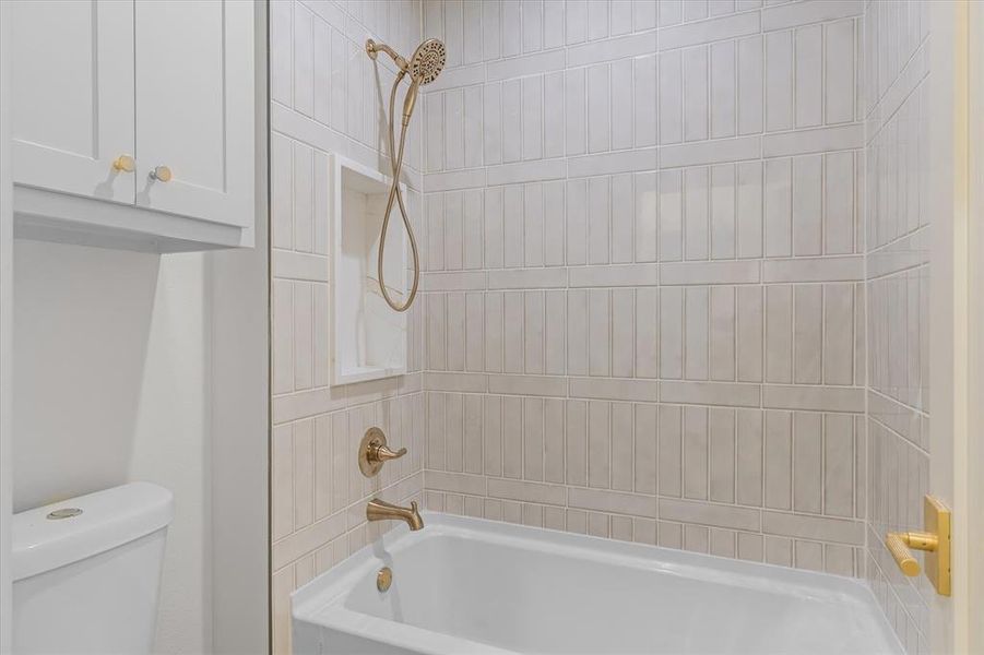 Image 38 of a home in .