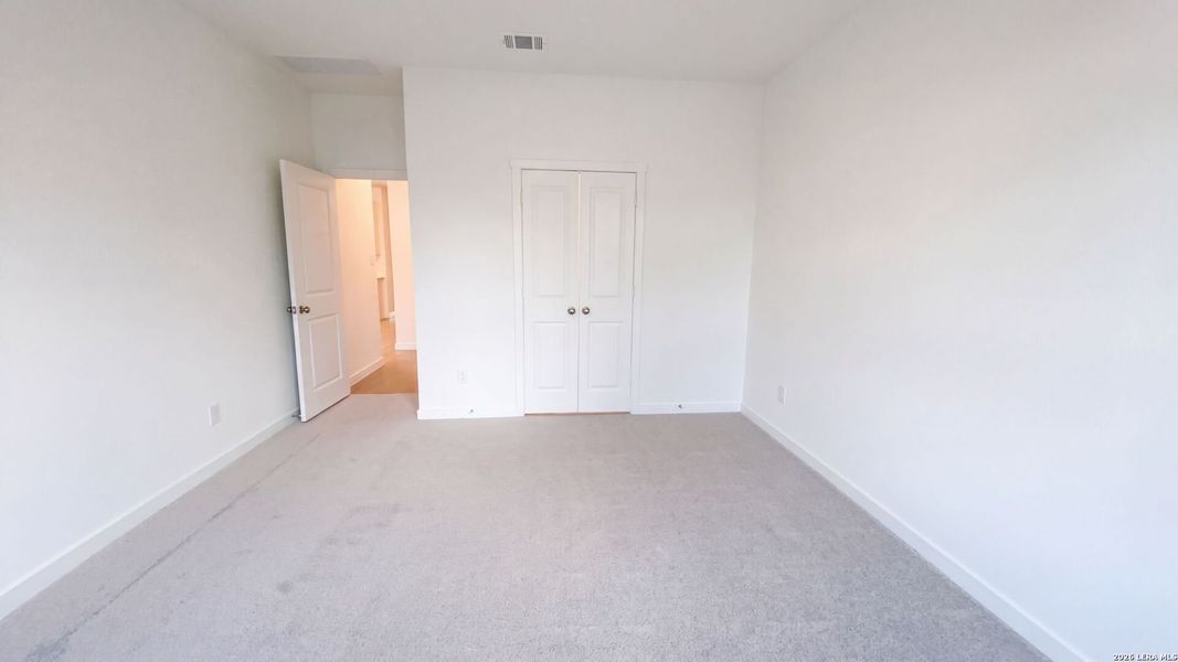 Spacious, unfurnished interior of a new home in Waterwheel, San Antonio (Image 36).