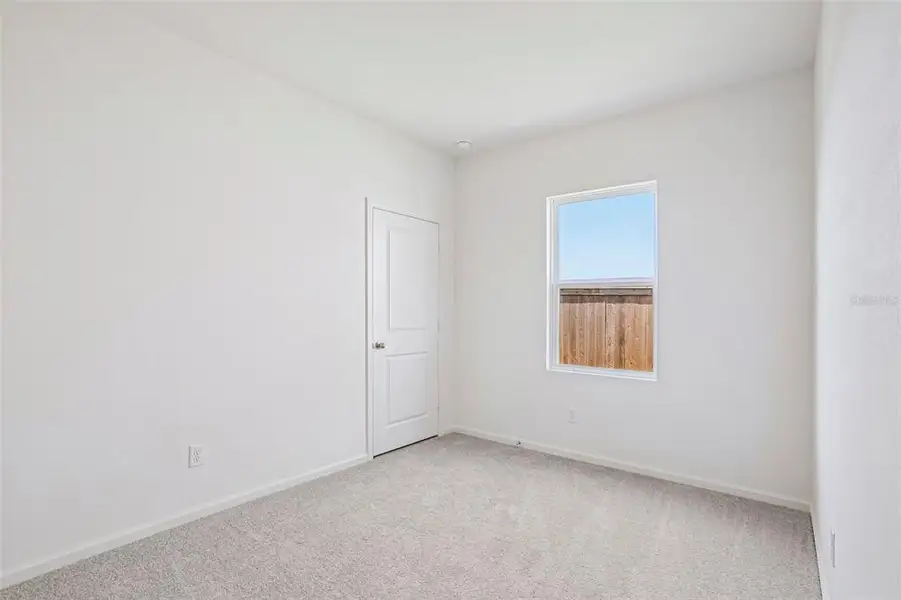 Spacious, unfurnished interior of a new home in , Deland (Image 23).