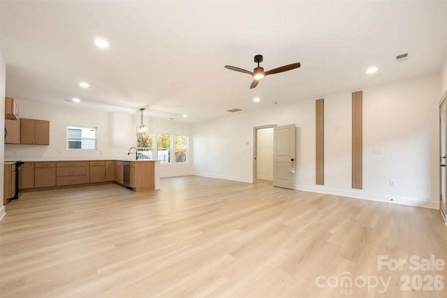 Spacious, unfurnished interior of a new home in , Shelby (Image 22).