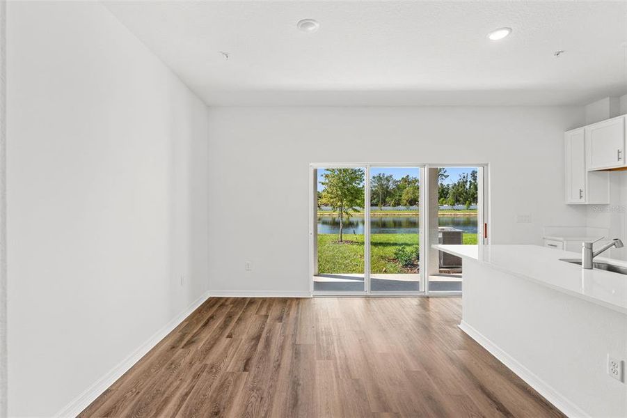 Spacious, unfurnished interior of a new home in Shenandoah Reserve, Orlando (Image 18).