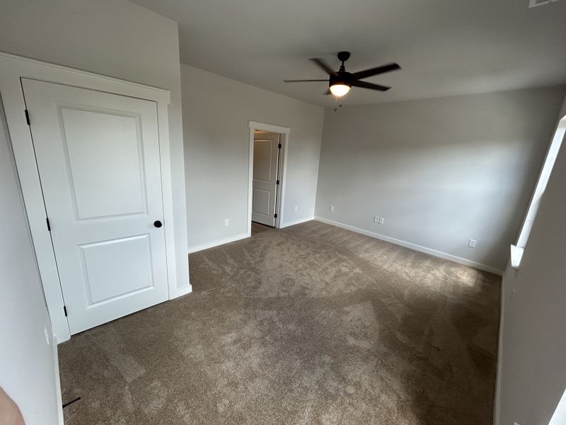 Spacious, unfurnished interior of a new home in Hickory Cove, Burns (Image 15). Spacious, unfurnished interior of a new home in Hickory Cove, Burns (Image 15).