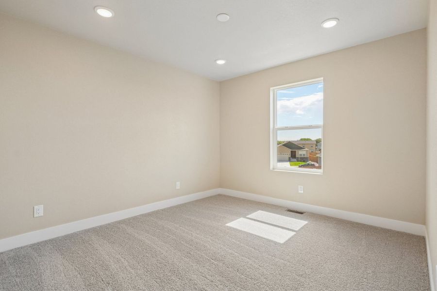 Spacious, unfurnished interior of a new home in The Glen, Colorado Springs (Image 44). Spacious, unfurnished interior of a new home in The Glen, Colorado Springs (Image 44).
