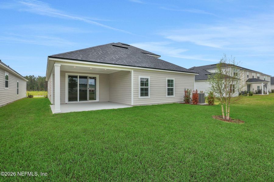 Exterior details and patio area of a home in Amberly, Green Cove Springs (Image 25).