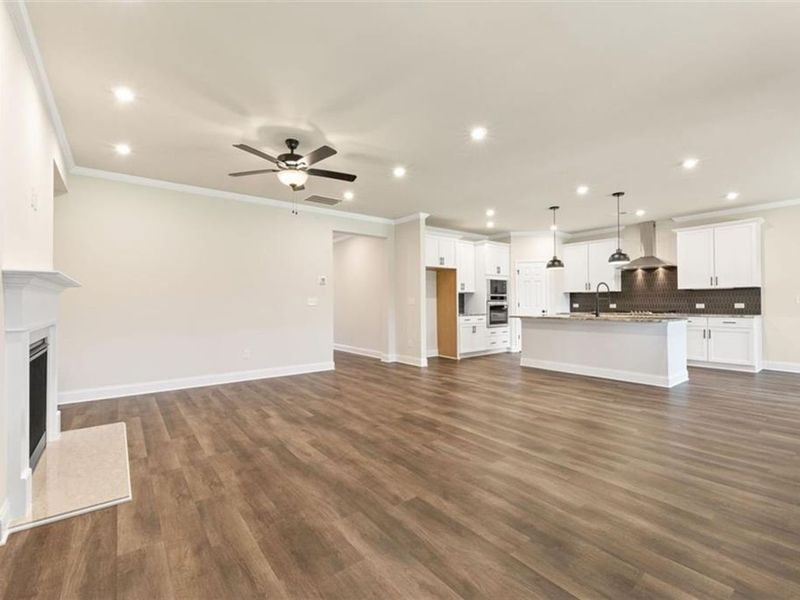 Spacious, unfurnished interior of a new home in Wehunt Meadows, Hoschton (Image 19).