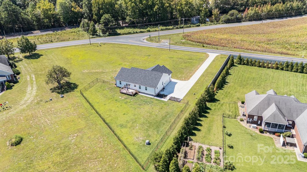 Image 29 of a home in . Image 29 of a home in .