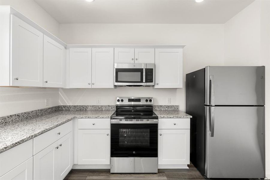 12. 14208 Coness - Kitchen (3)