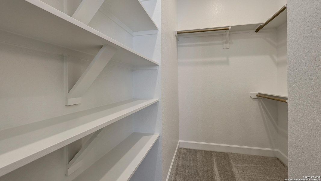 Spacious, unfurnished interior of a new home in Esperanza 80', Boerne (Image 19). Spacious, unfurnished interior of a new home in Esperanza 80', Boerne (Image 19).