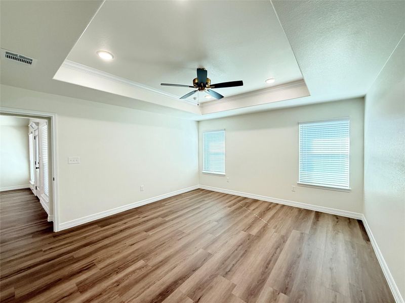 Spacious, unfurnished interior of a new home in , Belton (Image 21).