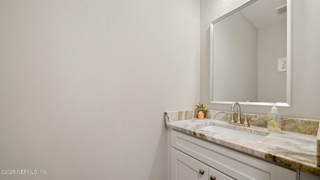 Close-up of interior finishes inside a home in , Keystone Heights (Image 21). Close-up of interior finishes inside a home in , Keystone Heights (Image 21).