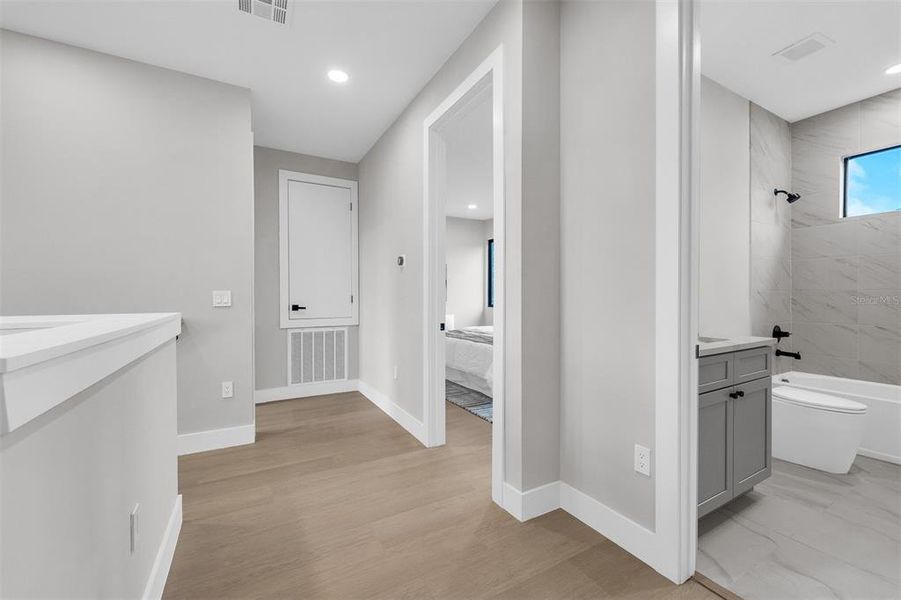 Image 28 of a home in .