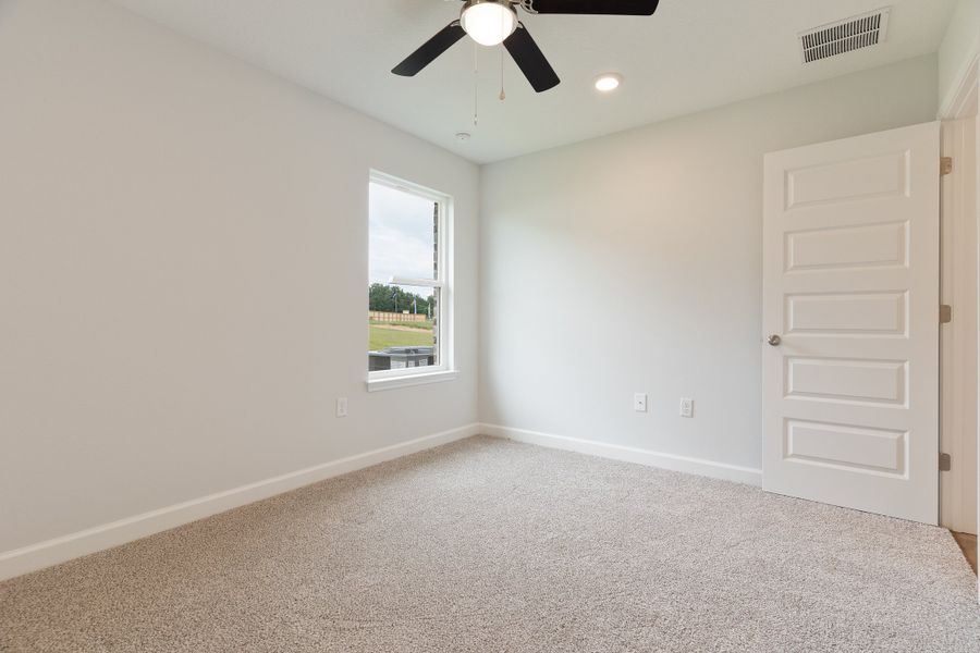 Spacious, unfurnished interior of a new home in Barton's Bend, Crestview (Image 37). Spacious, unfurnished interior of a new home in Barton's Bend, Crestview (Image 37).