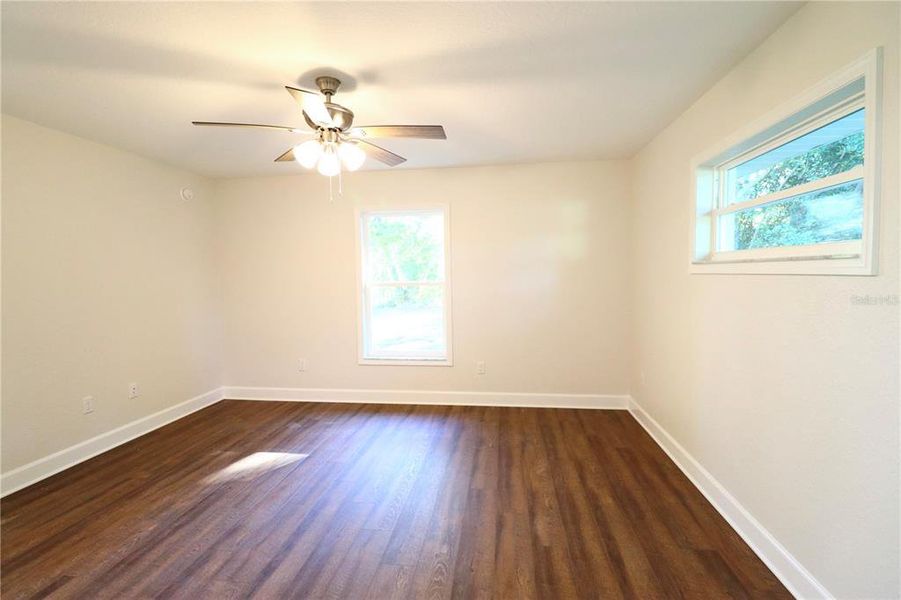 Spacious, unfurnished interior of a new home in , Summerfield (Image 10).