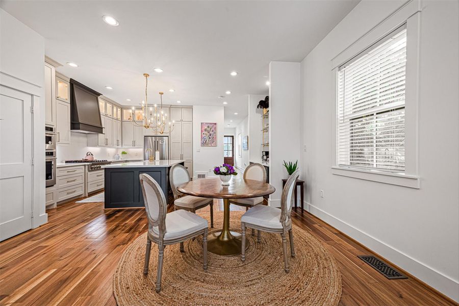 Furnished interior view inside a new home in , Galveston (Image 18).