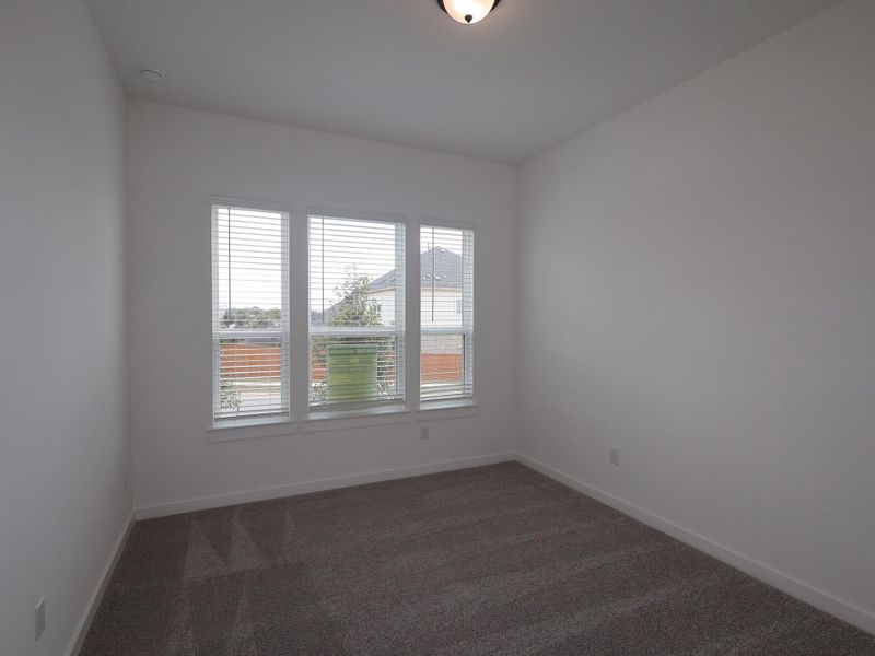 Spacious, unfurnished interior of a new home in Edgewood, Leander (Image 22).