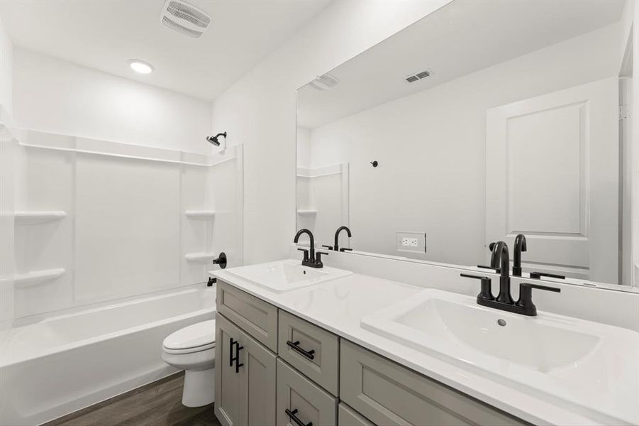 22. 1022 Watercourse - 2ND Bath 22. 1022 Watercourse - 2ND Bath