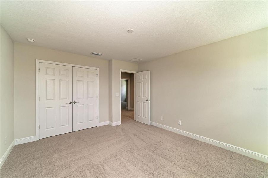 Spacious, unfurnished interior of a new home in Mirada, San Antonio (Image 28).