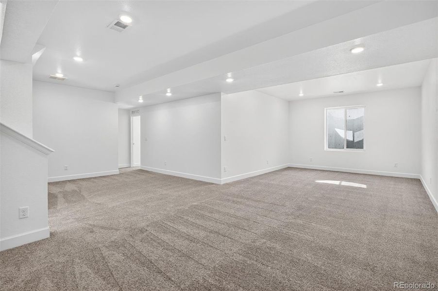 17126 W 92nd Loop ~ Ready Now