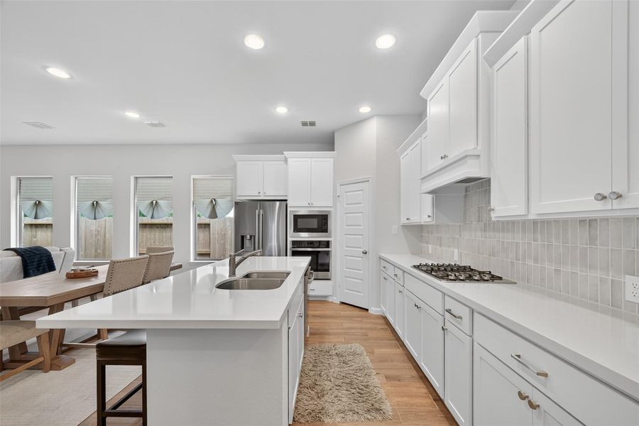 Furnished interior view inside a new home in Sienna 40', Missouri City (Image 29). Furnished interior view inside a new home in Sienna 40', Missouri City (Image 29).