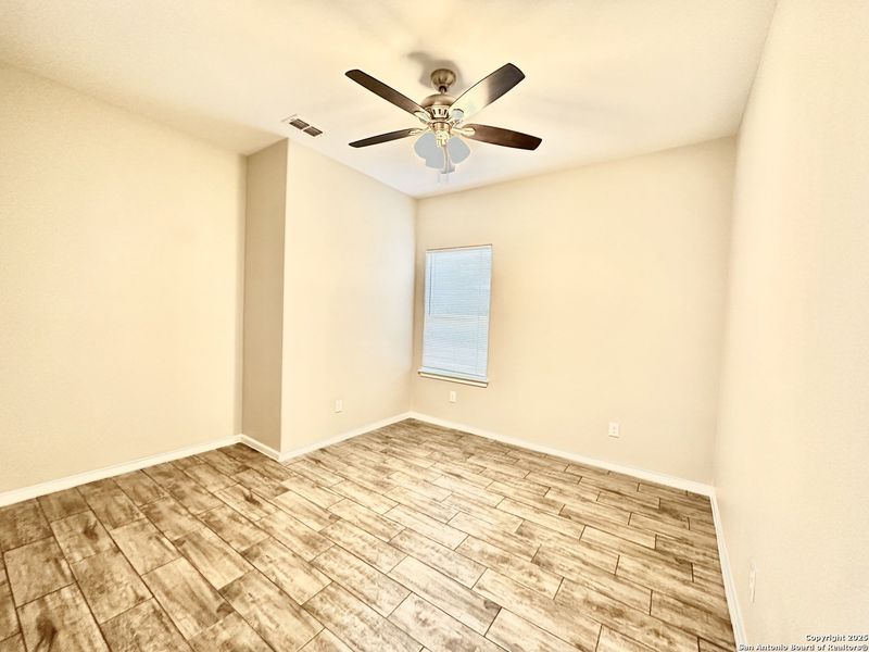 Spacious, unfurnished interior of a new home in , Edinburg (Image 21).