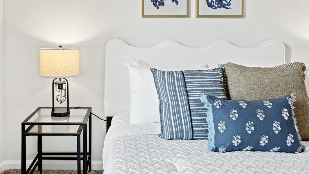 Representative furnished interior of a home built from the The Cali by D.R. Horton in Lake Mary Forest, Tallahassee (Image 26).