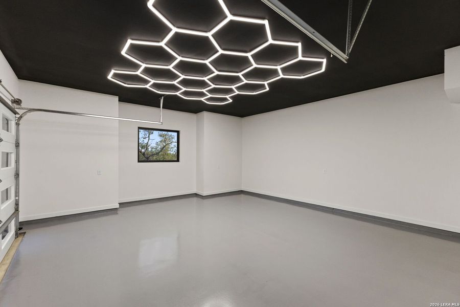 Spacious, unfurnished interior of a new home in , Boerne (Image 22).