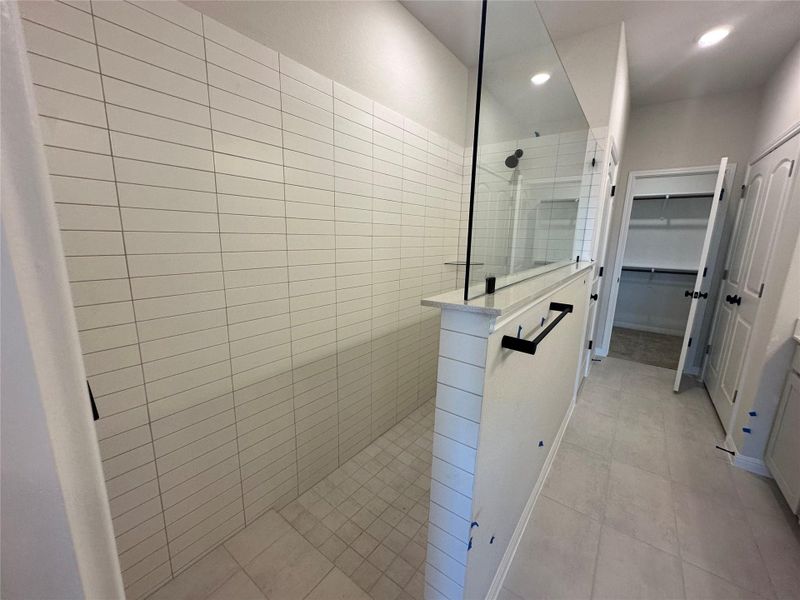 Furnished interior view inside a new home in Berry Creek Highlands, Georgetown (Image 7).