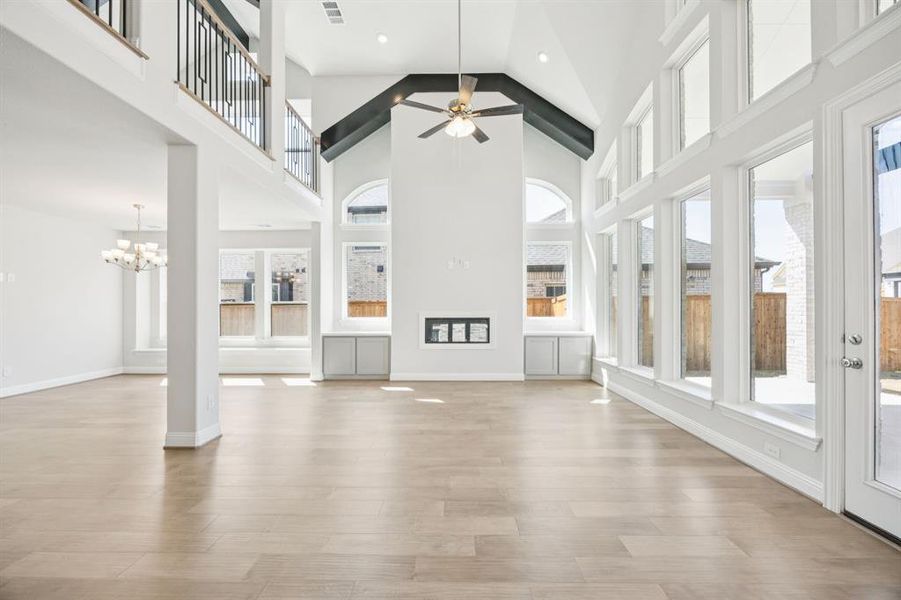 Spacious, unfurnished interior of a new home in Trails at Cottonwood Creek, Rowlett (Image 10).