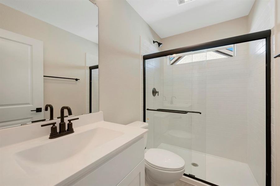 Furnished interior view inside a new home in Elevon, Lavon (Image 19).