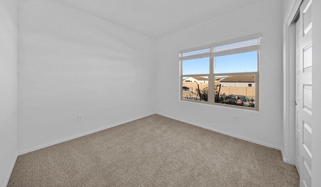 Representative unfurnished interior of a home built from the Lakeway - H40L by D.R. Horton in Sycamore Vista, Vail (Image 29).